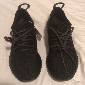 Yeezys female 7.5